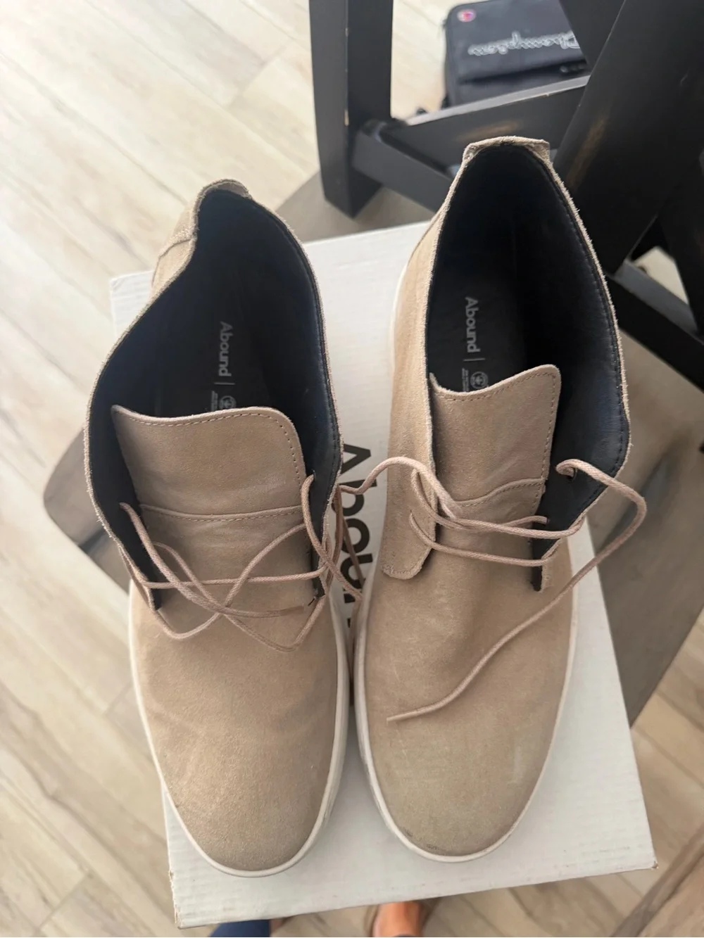 Abound Men’s Tan Suede Chukka Boots with White Sole